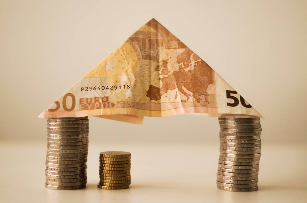 pexel-house-money-capitalism-fortune-12619